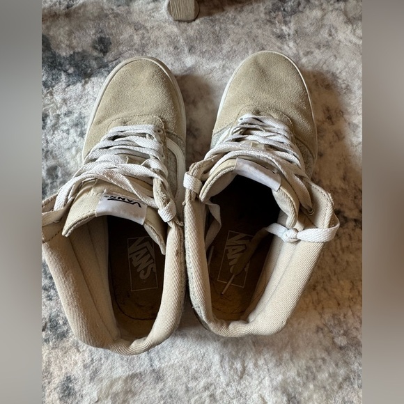 Vans Women’s Ward Grey Suede High Top Shoe - Picture 4 of 8